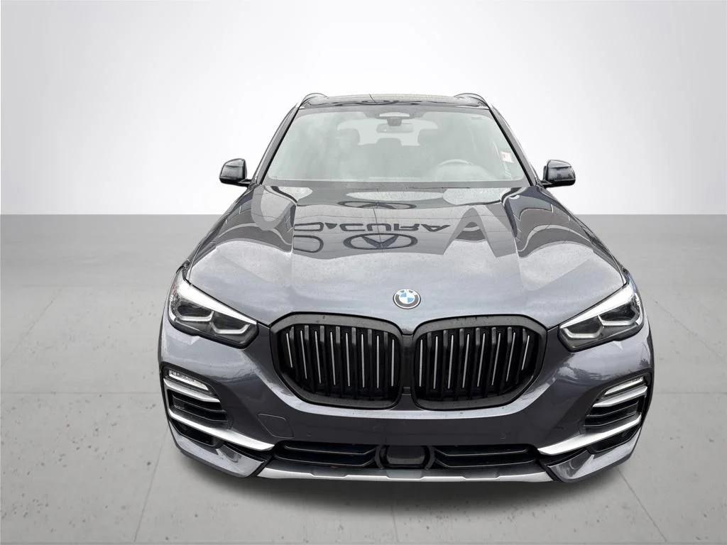 Used 2019 Gray BMW xDrive40i image 2