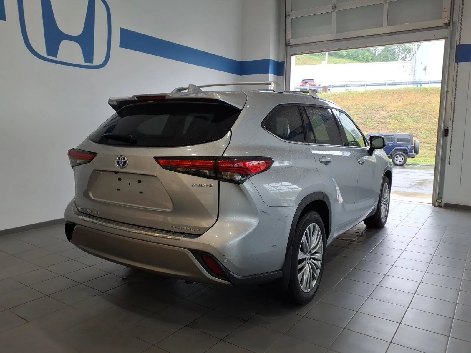 Used 2023 Celestial Silver Metallic Toyota Hybrid Platinum image 5
