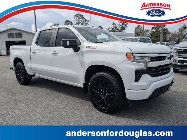 Used 2024 Summit White Chevrolet RST image 1