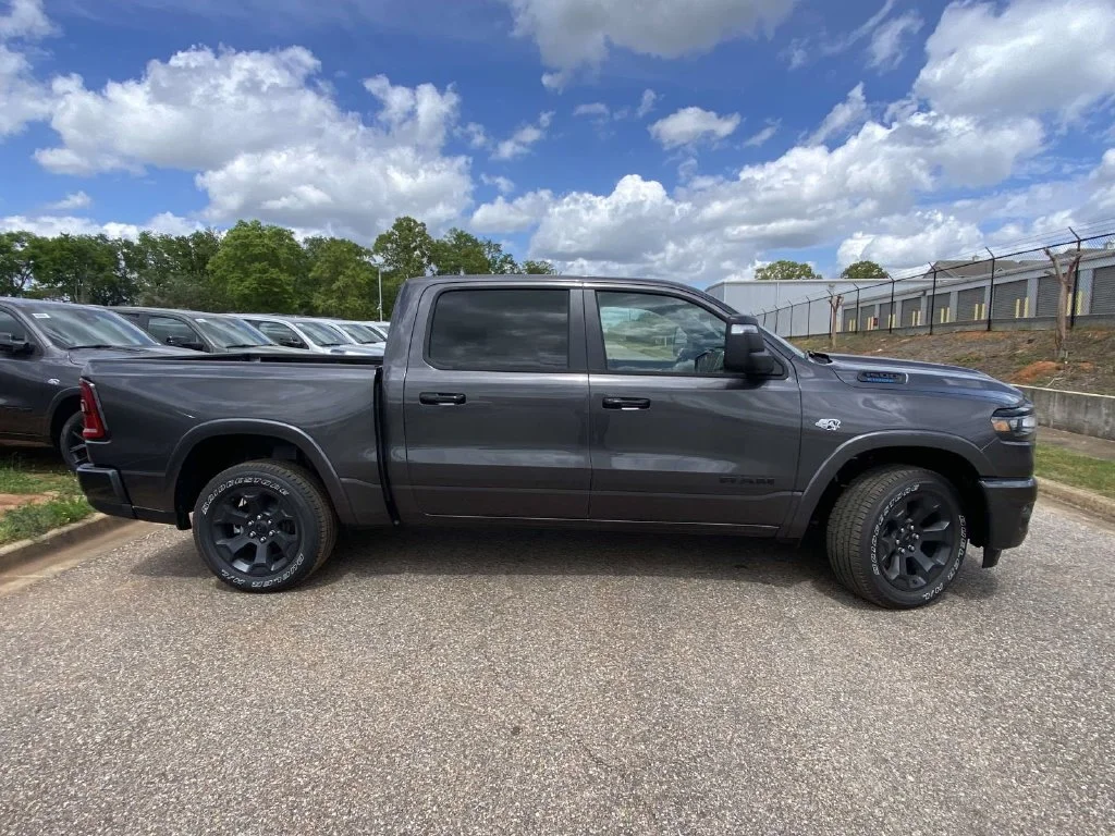 New 2026 Granite Crystal Metallic Clear-Coat Exterior Paint RAM Big Horn/Lone Star image 35