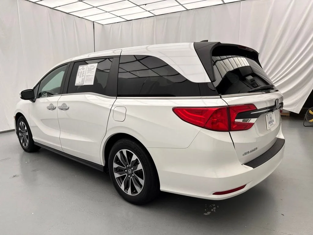 Used 2024  Honda EX-L image 5