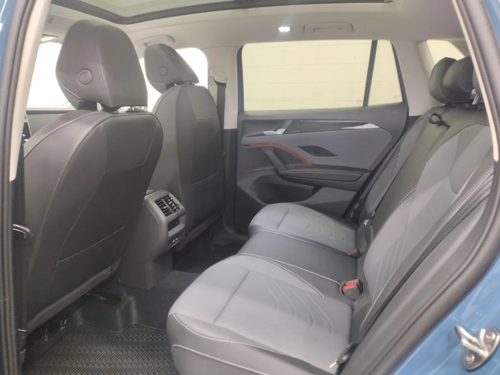 New 2026 Blue Volkswagen 2.0T SE image 26