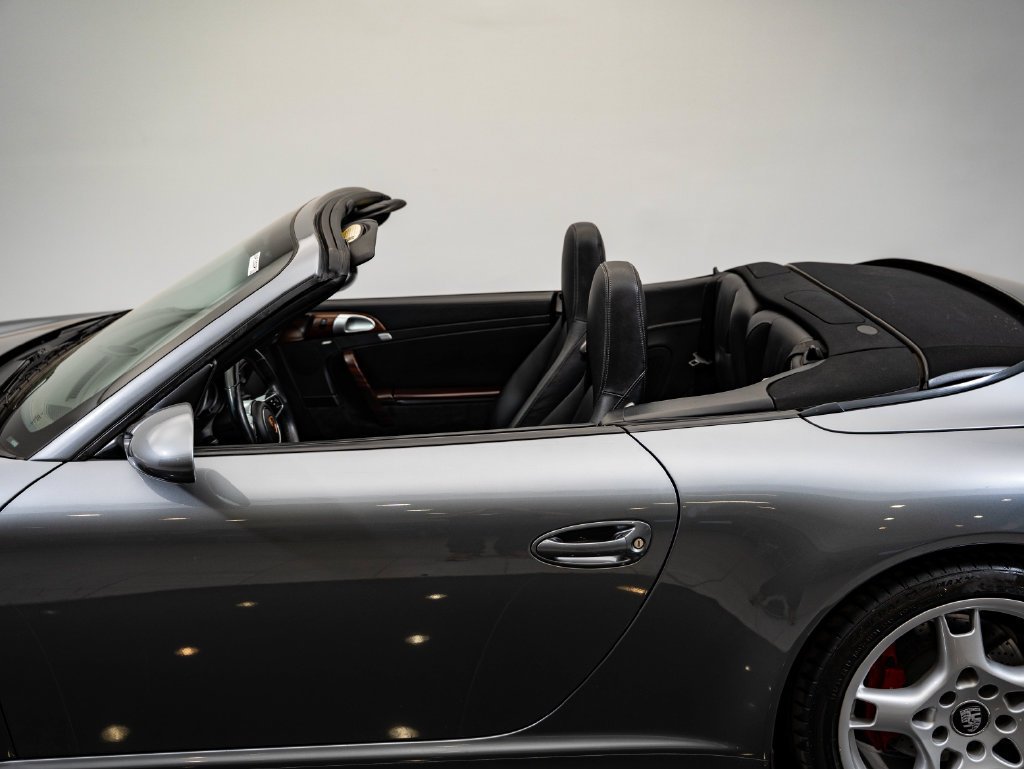 Used 2006 Seal Grey Metallic Porsche Carrera S image 22