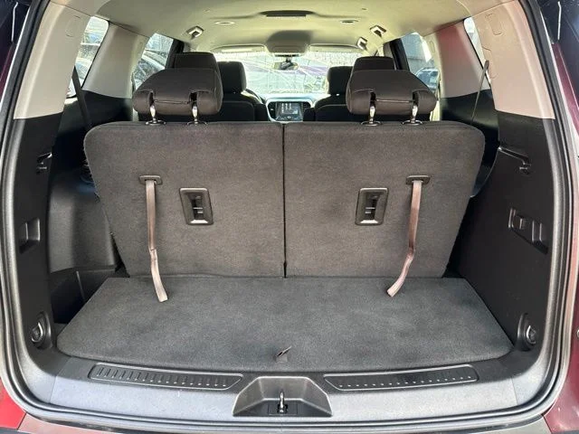 Used 2017 Red GMC SLE-2 image 20