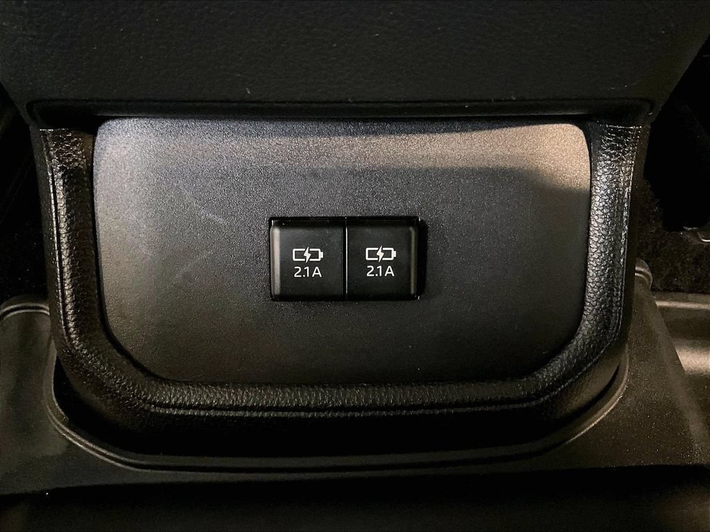 Used 2020 Moon Dust Toyota XLE image 28