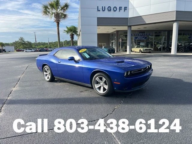 2020 Dodge Challenger SXT Auto's photo