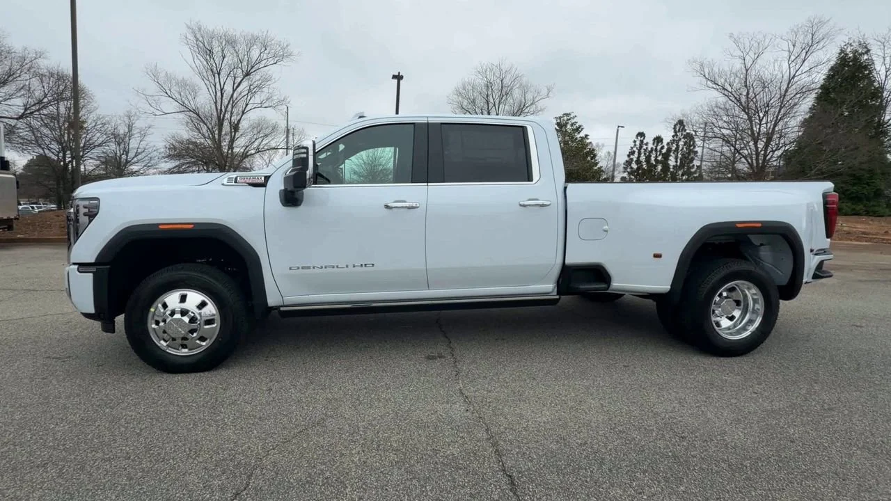 New 2026 Glacier White Tricoat GMC Denali DRW image 5