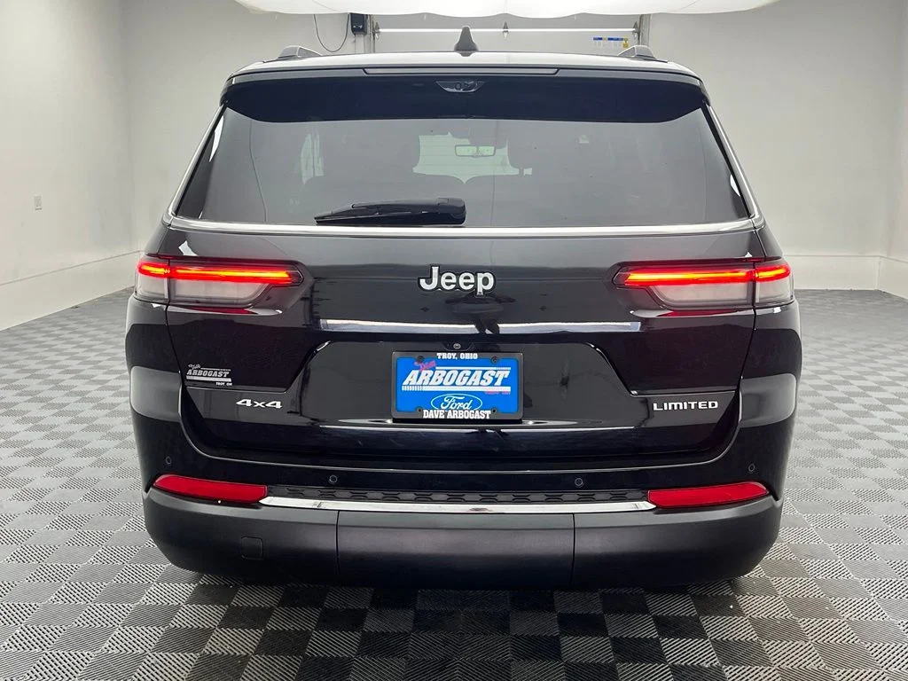 Used 2023 Black Jeep Limited image 9