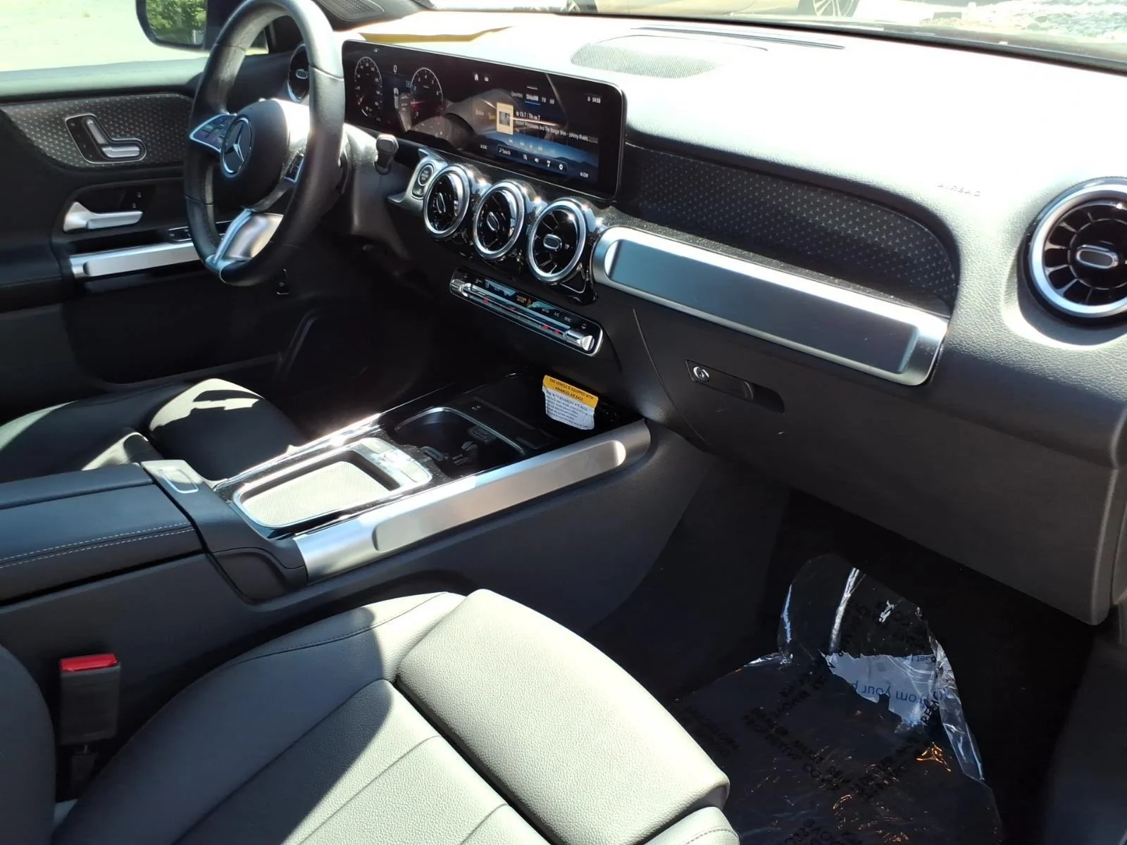 Certified Used 2025 Navarra Blue Metallic Audi Premium Plus image 30