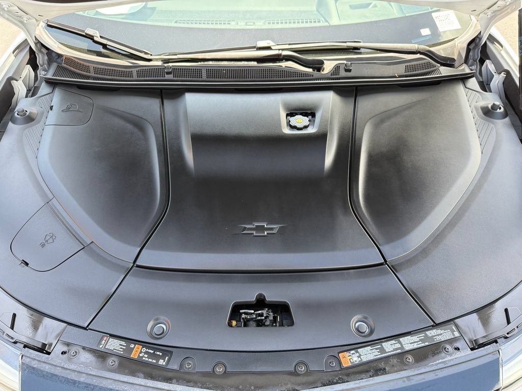 Used 2024 Summit White Chevrolet LT image 15