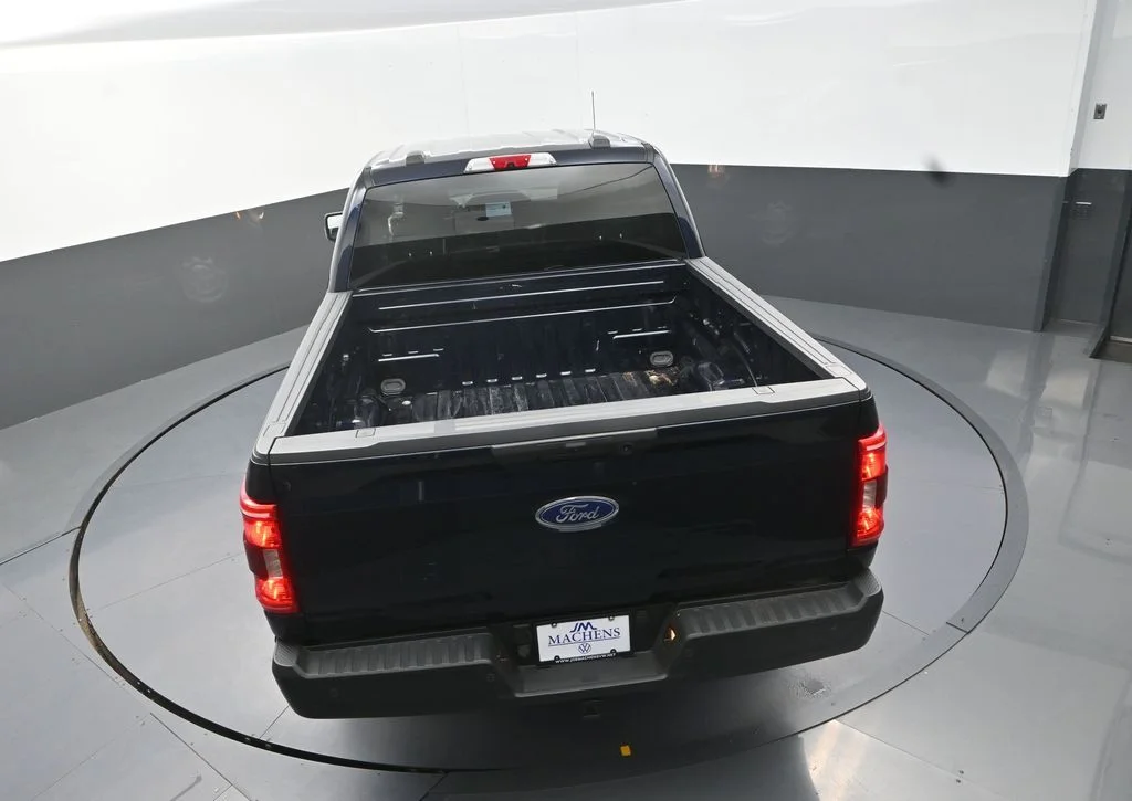 Used 2021 Blue Ford XL image 18