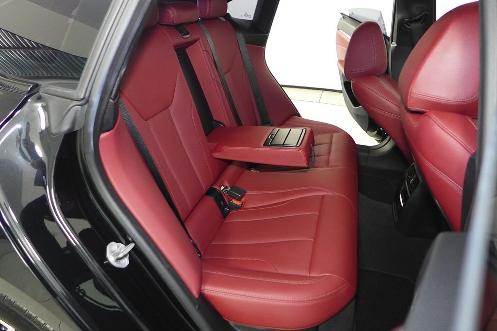 Used 2023 Black Sapphire Metallic BMW eDrive40 image 20