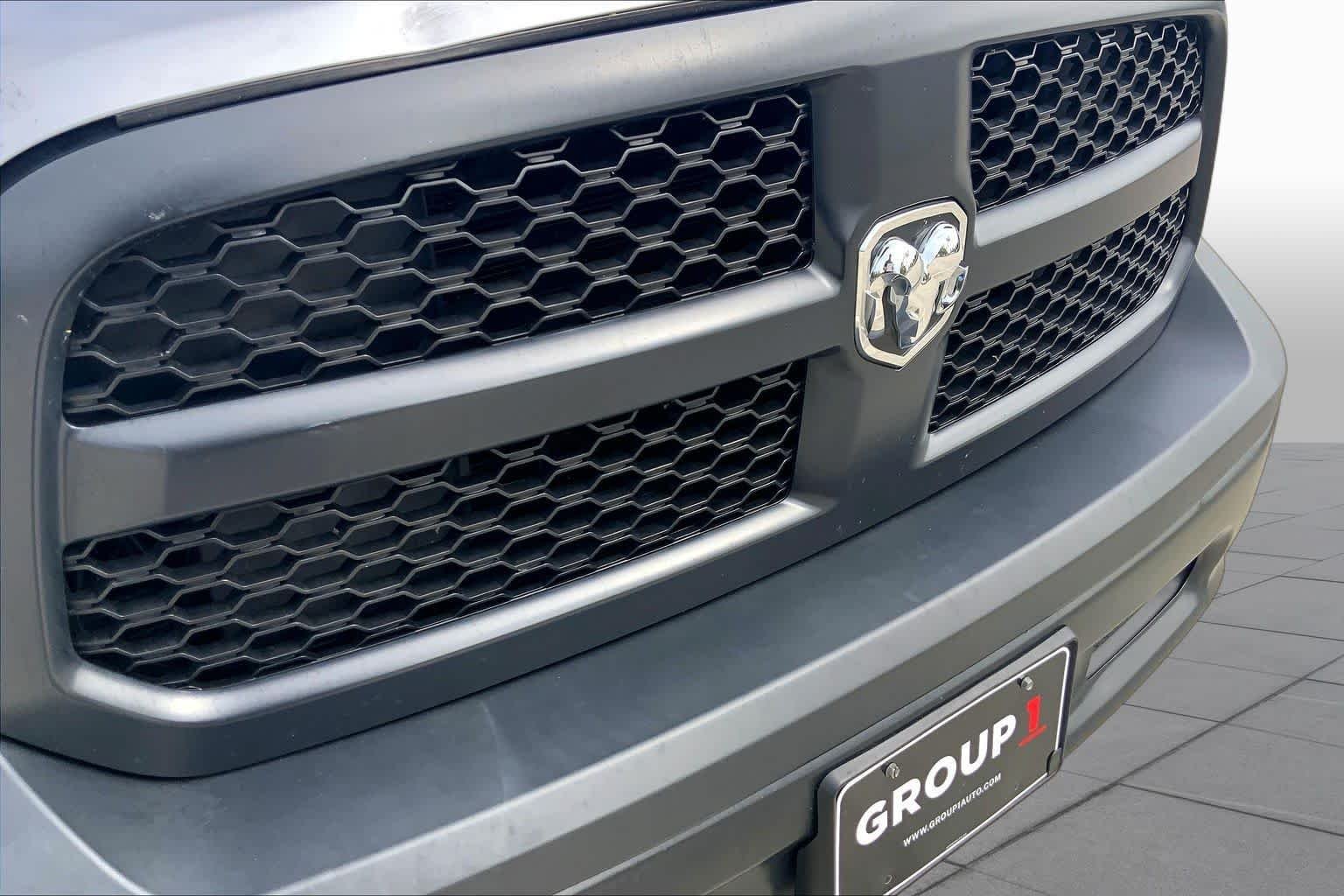 Used 2022 Billet Silver Metallic Clearcoat Ram Tradesman image 26