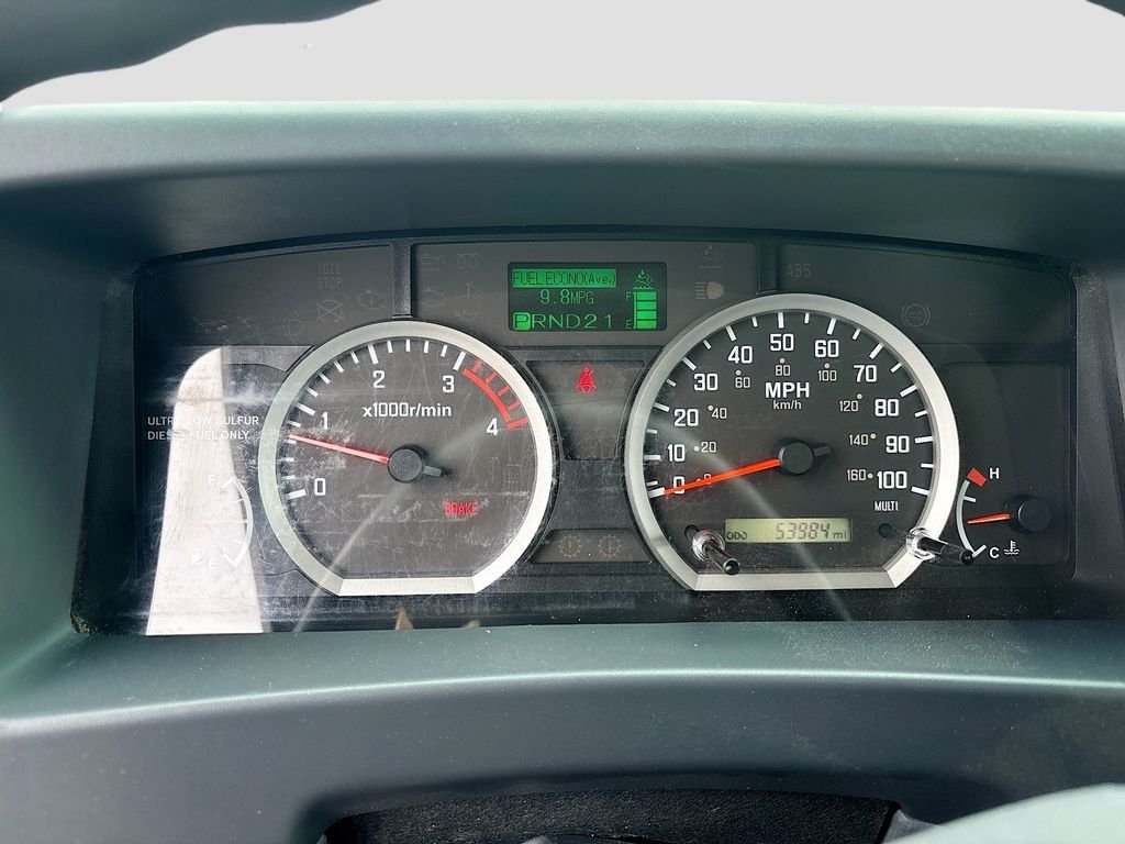 Used 2019 White Isuzu 18