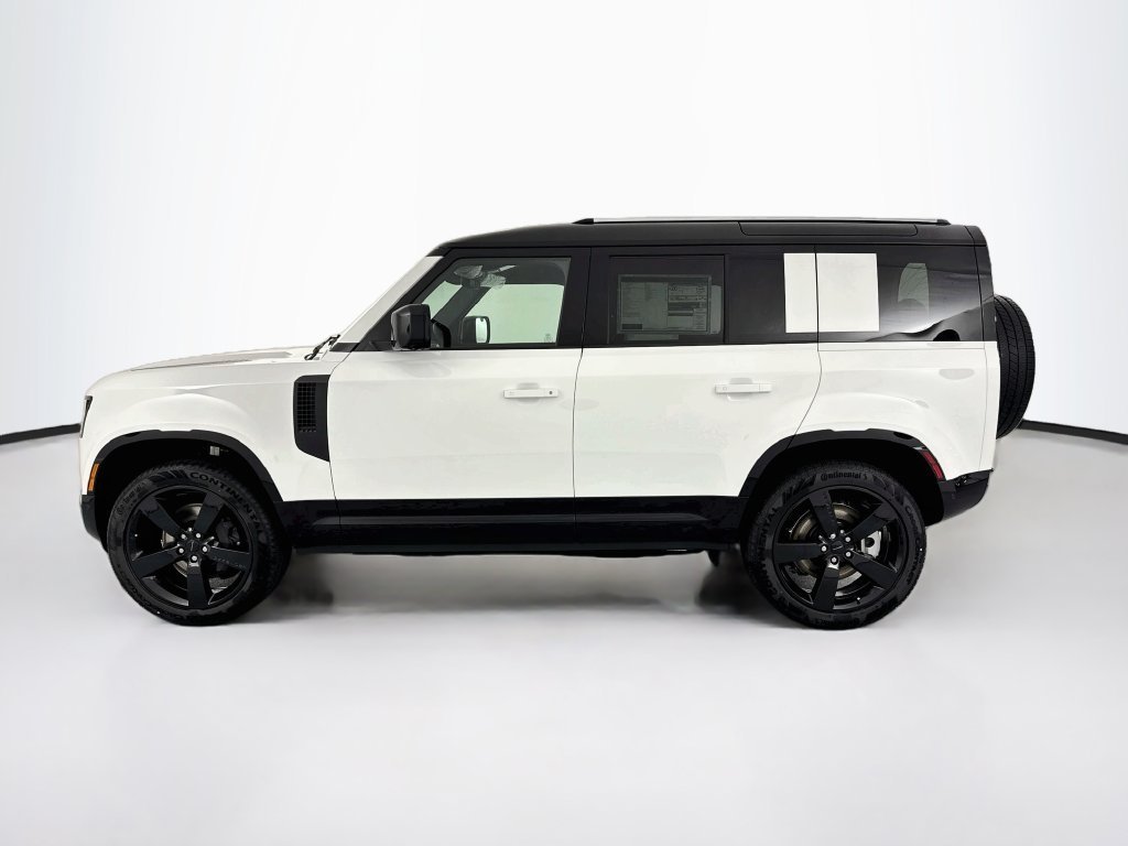 New 2026 Fuji White Land Rover X-Dynamic SE image 8