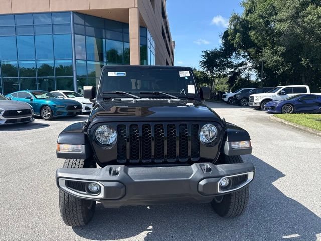 Used 2023 Black Clearcoat Jeep Sport S Crew Cab Pickup image 9
