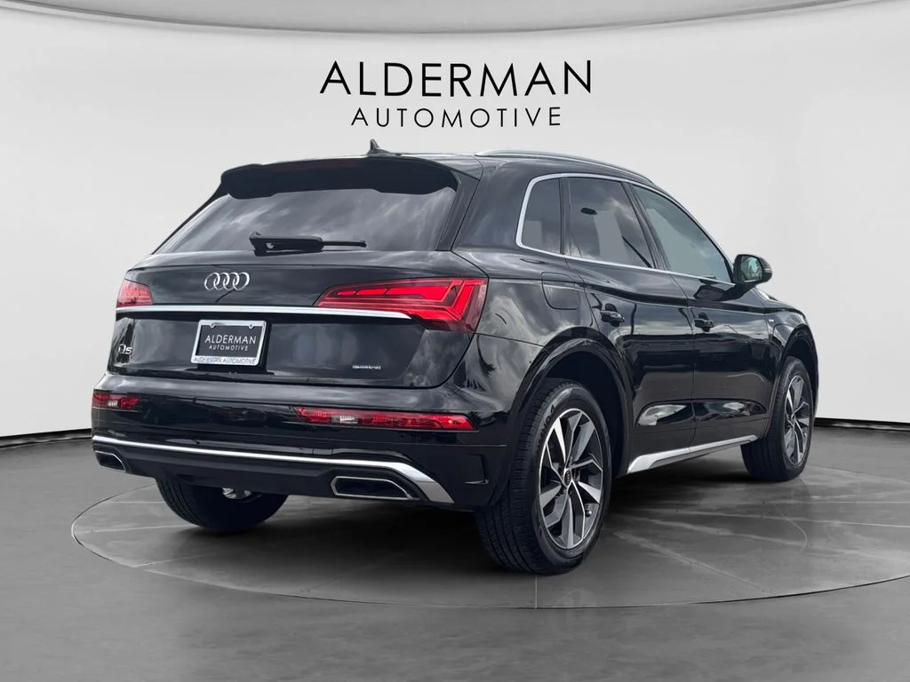 Used 2023 Black Audi 45 S line Premium image 5