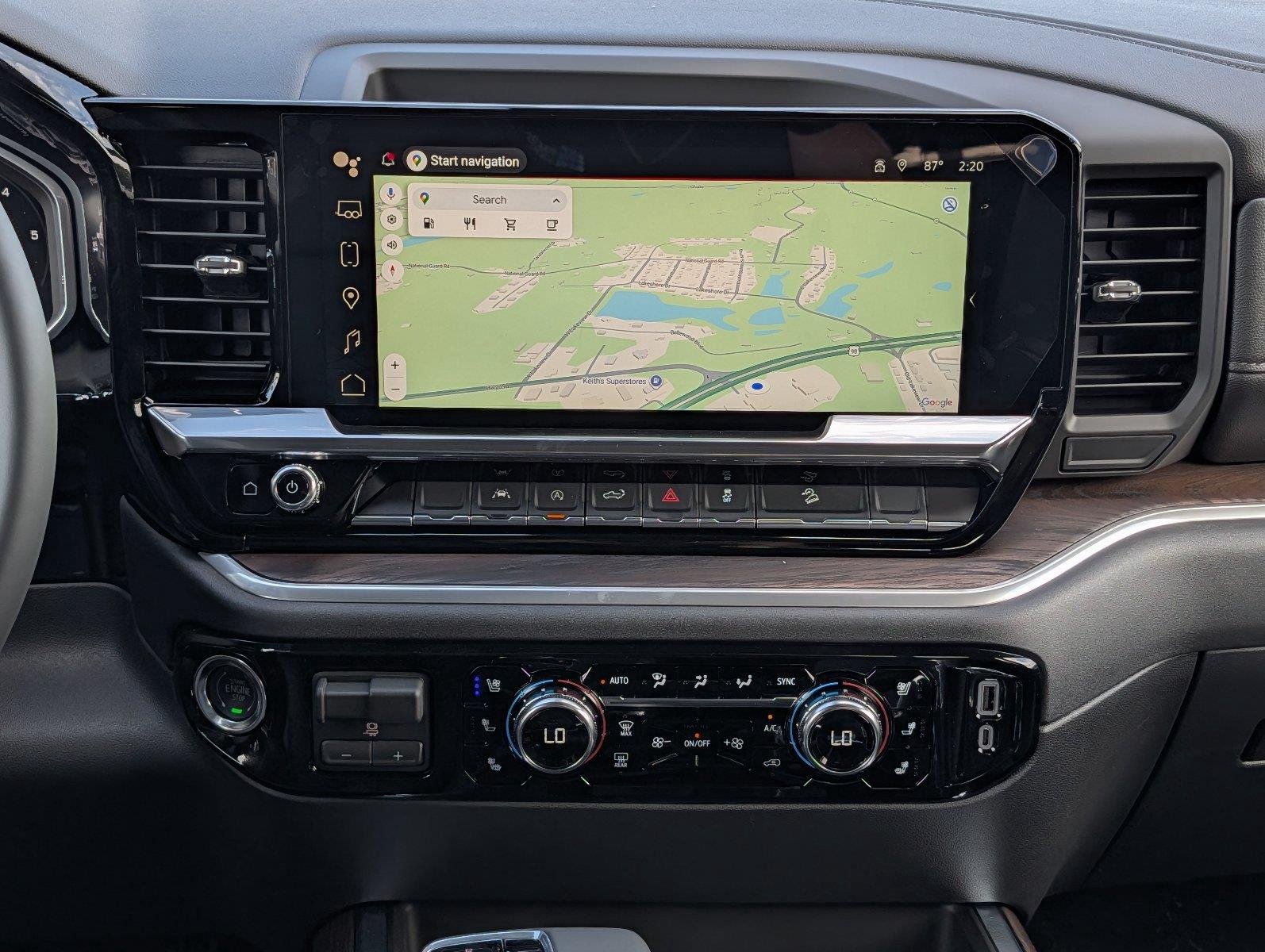 New 2026 Summit White GMC SLT image 31