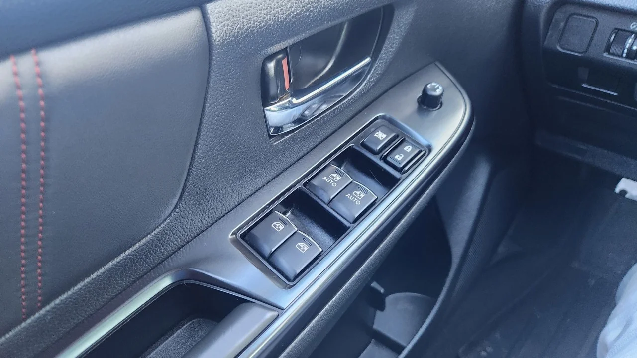 Used 2021  Subaru Premium image 18