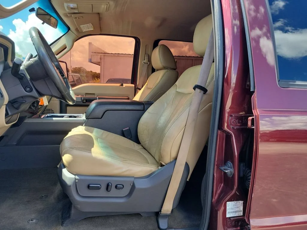 Used 2011 Black Ford LARIAT image 17