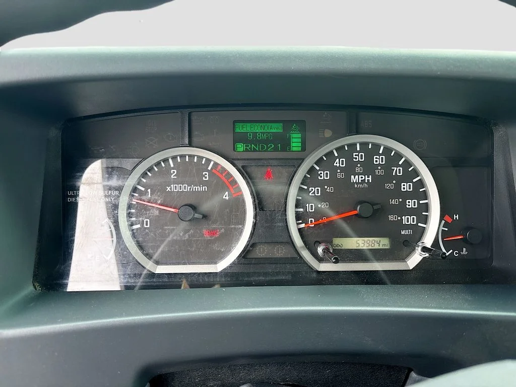 Used 2019 White Isuzu 18