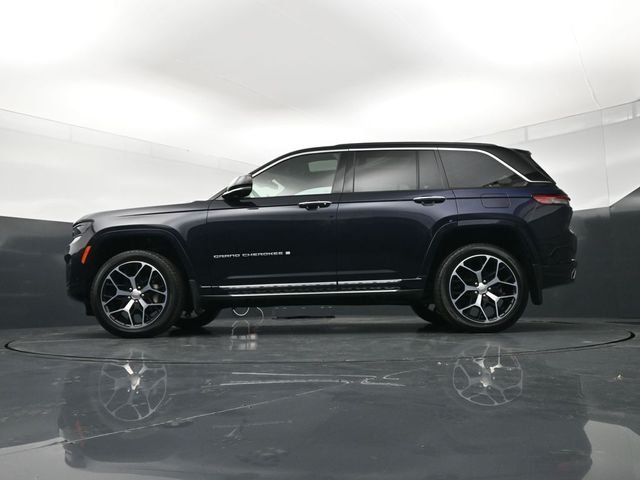 Used 2024 Black Jeep Summit Reserve image 21
