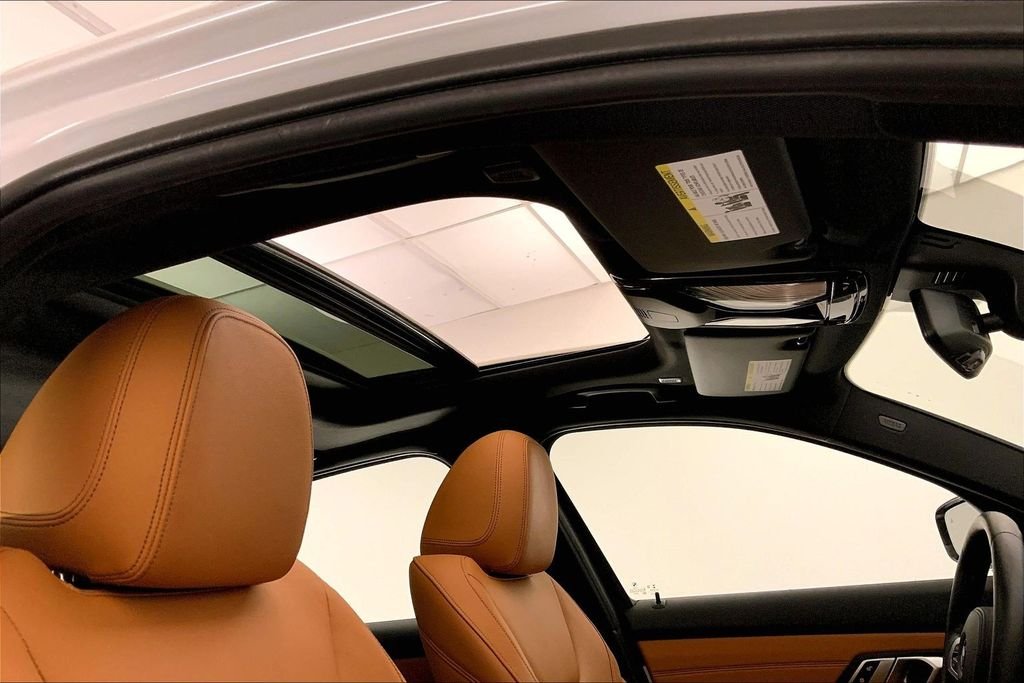 Used 2021 Mineral White Metallic BMW  image 26