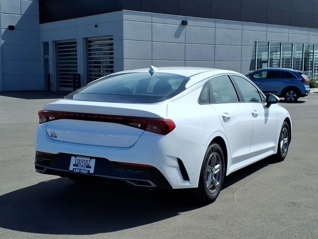 Used 2024 White Kia LXS image 4