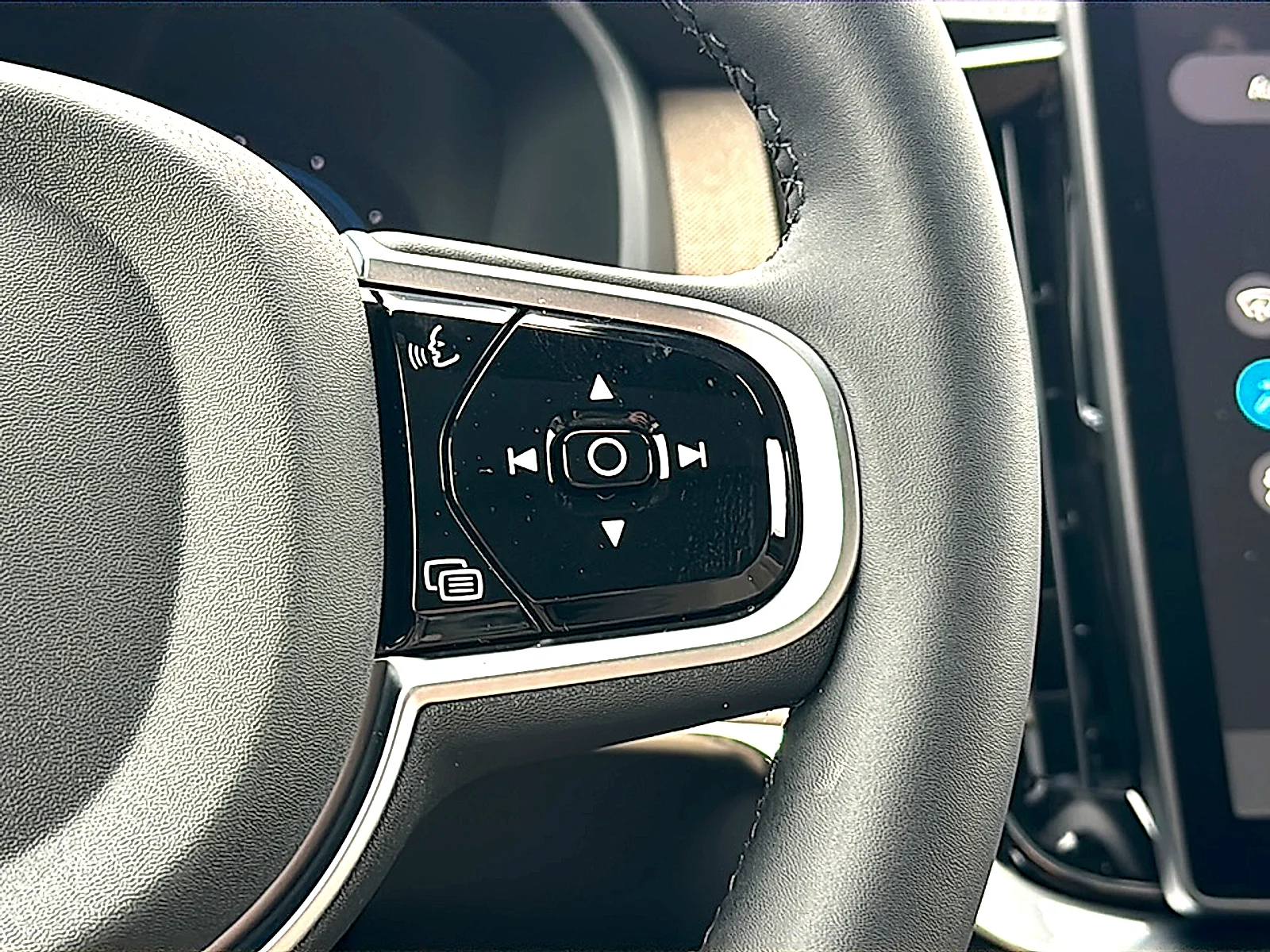 2025 Volvo XC90 Ultra - Photo 20