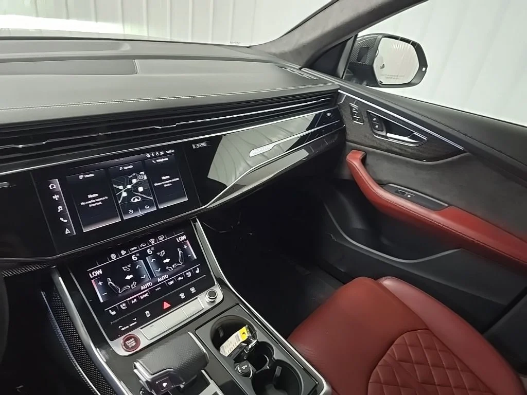 Used 2022 Gray Audi 4.0T Prestige image 26