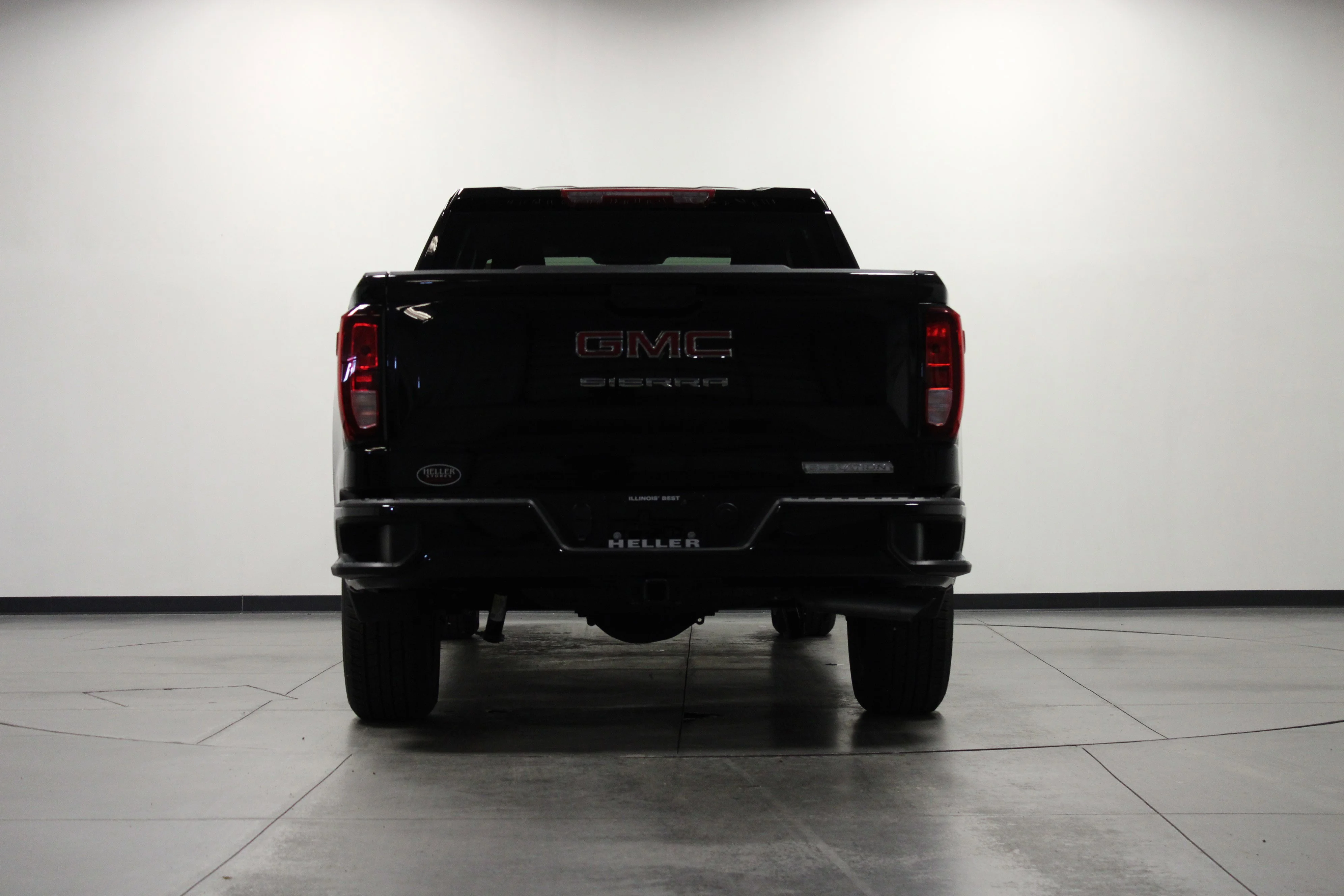 New 2026 Onyx Black GMC Elevation image 4