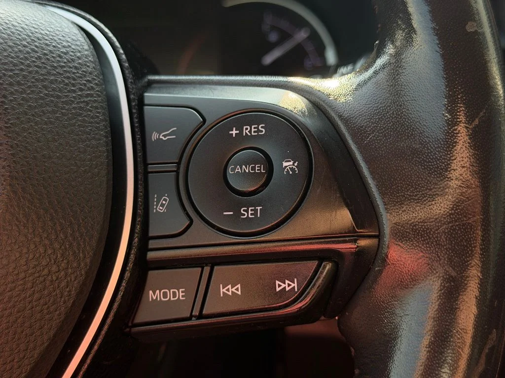Used 2019 Silver Toyota Limited image 19