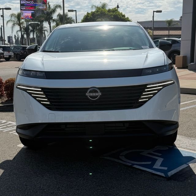 New 2026 Everest White Pearl TriCoat Nissan SV image 2