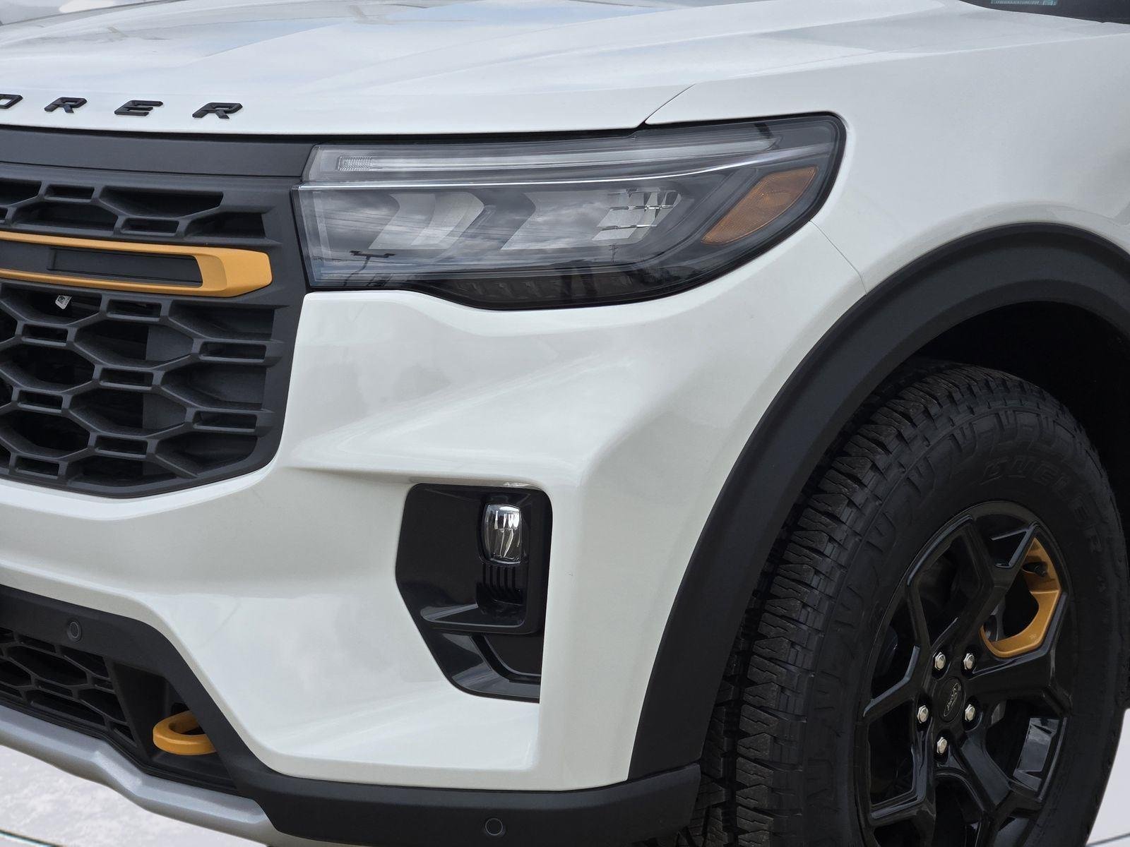 New 2026 Star White Metallic Tri-Coat Ford Tremor® image 5