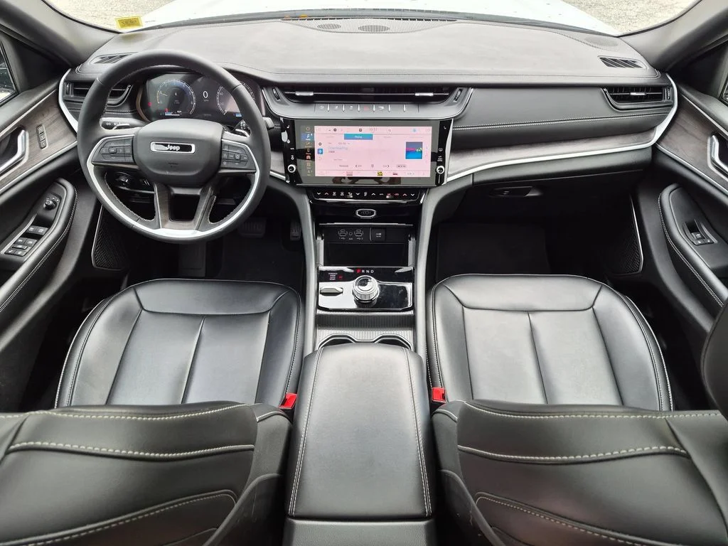 Used 2026 White Jeep Limited image 23