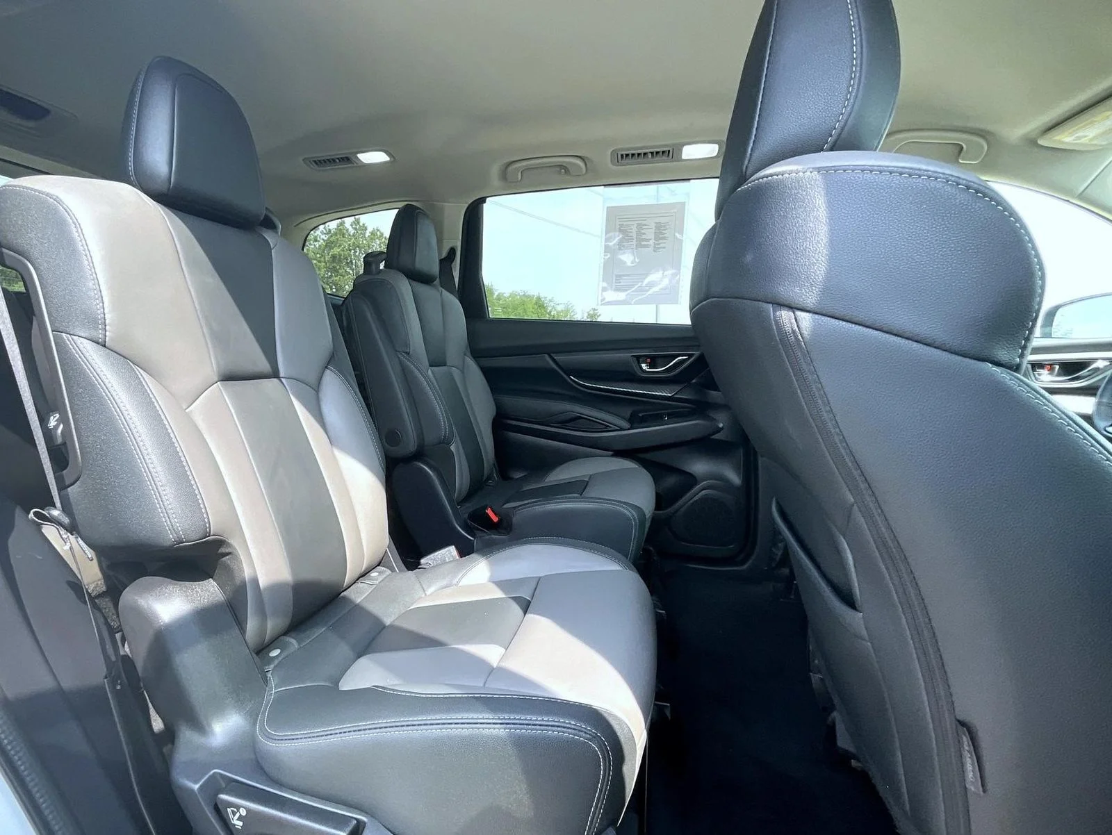 Used 2022 White Subaru Onyx Edition image 22