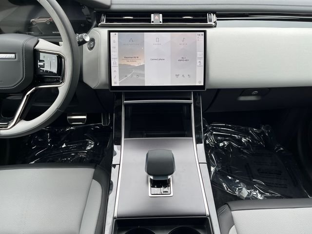 New 2026 Zadar Grey Land Rover Dynamic SE image 15