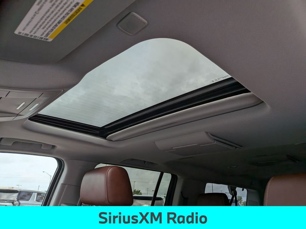 Used 2019 Black Chevrolet Premier image 18