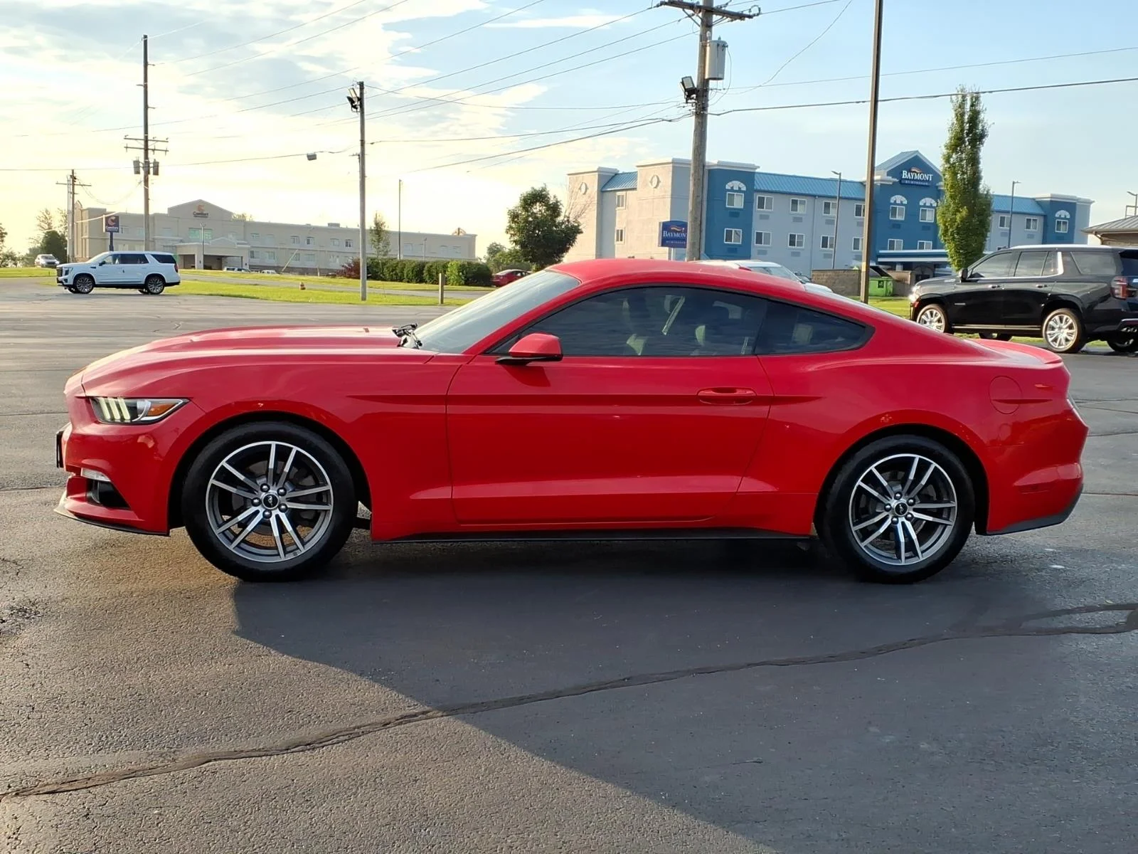 Used 2017 Red Ford  image 12