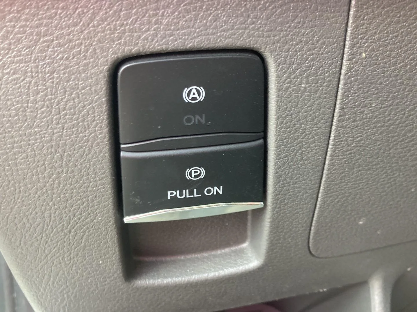Used 2024 Oxford White Ford 350 image 18