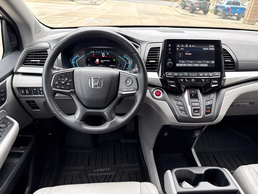 Used 2024 Gray Honda EX-L image 8