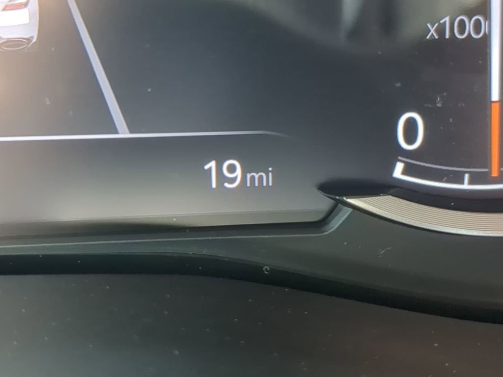 2026 GENESIS G70 Standard - Photo 25