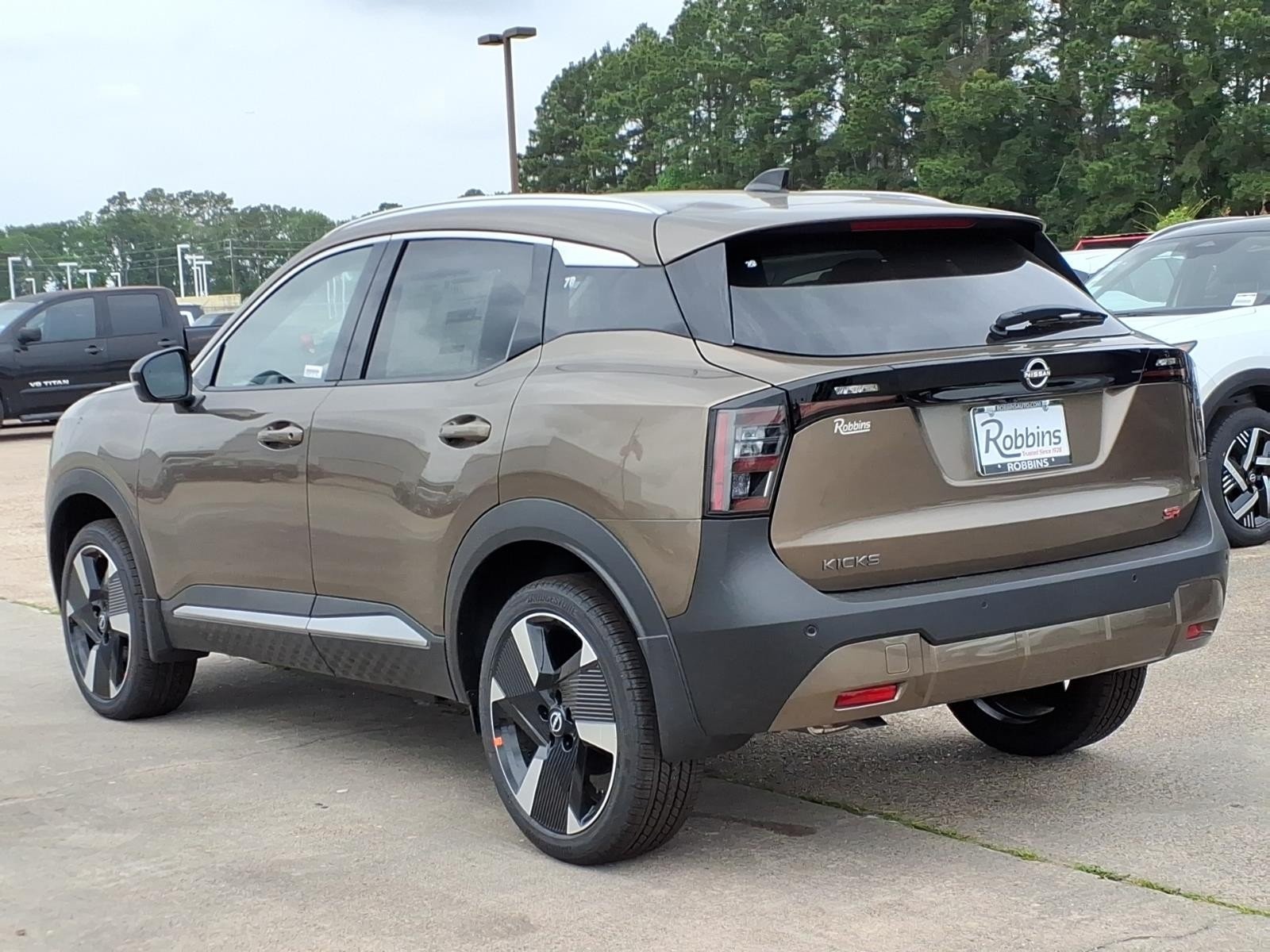 2026 Nissan Kicks SR Brown at Robbins Nissan