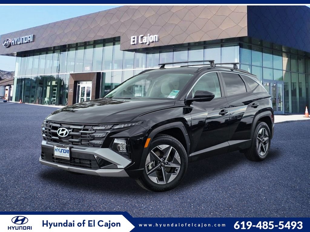 Certified Used 2025 Black Hyundai SEL image 1