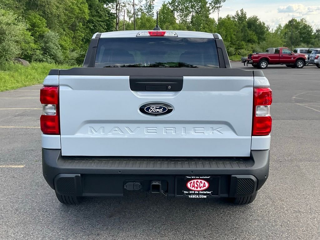 New 2026 Space White Metallic Ford XLT image 27
