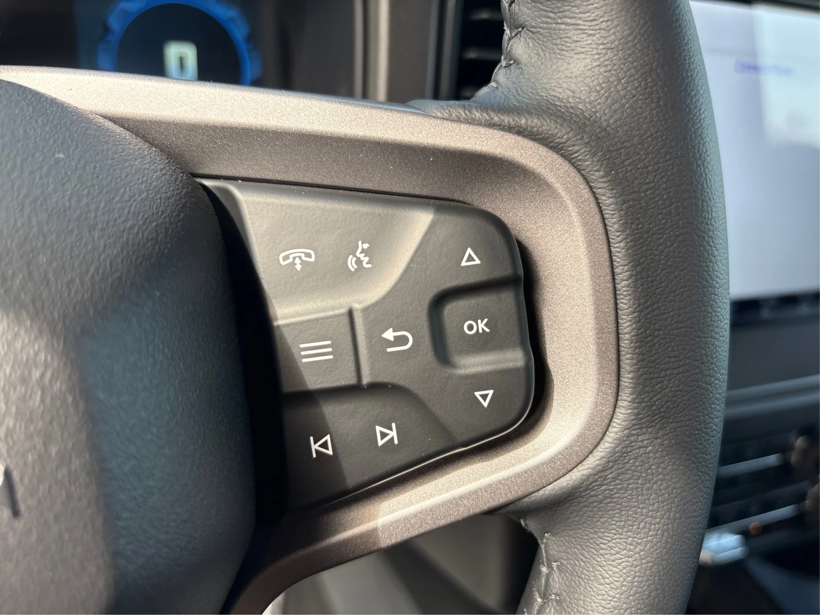New 2025 Carbonized Gray Metallic Ford Big Bend® image 22