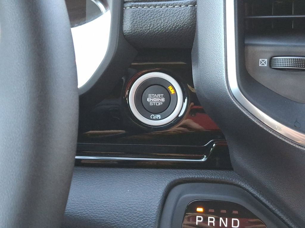 2025 RAM 1500 Laramie - Photo 34