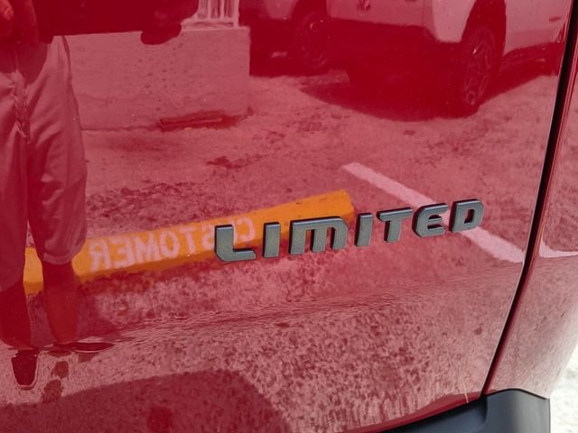 New 2026 Red Hot Pearl-Coat Exterior Paint Jeep Limited image 10