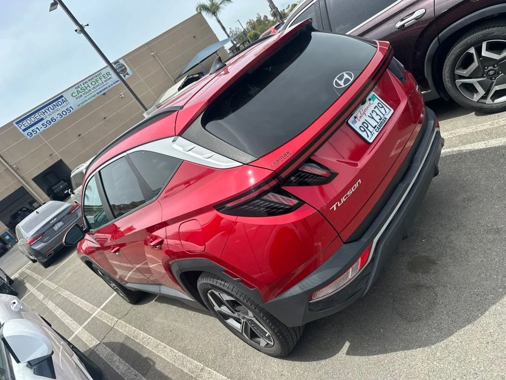Used 2022 Red Hyundai SEL image 3