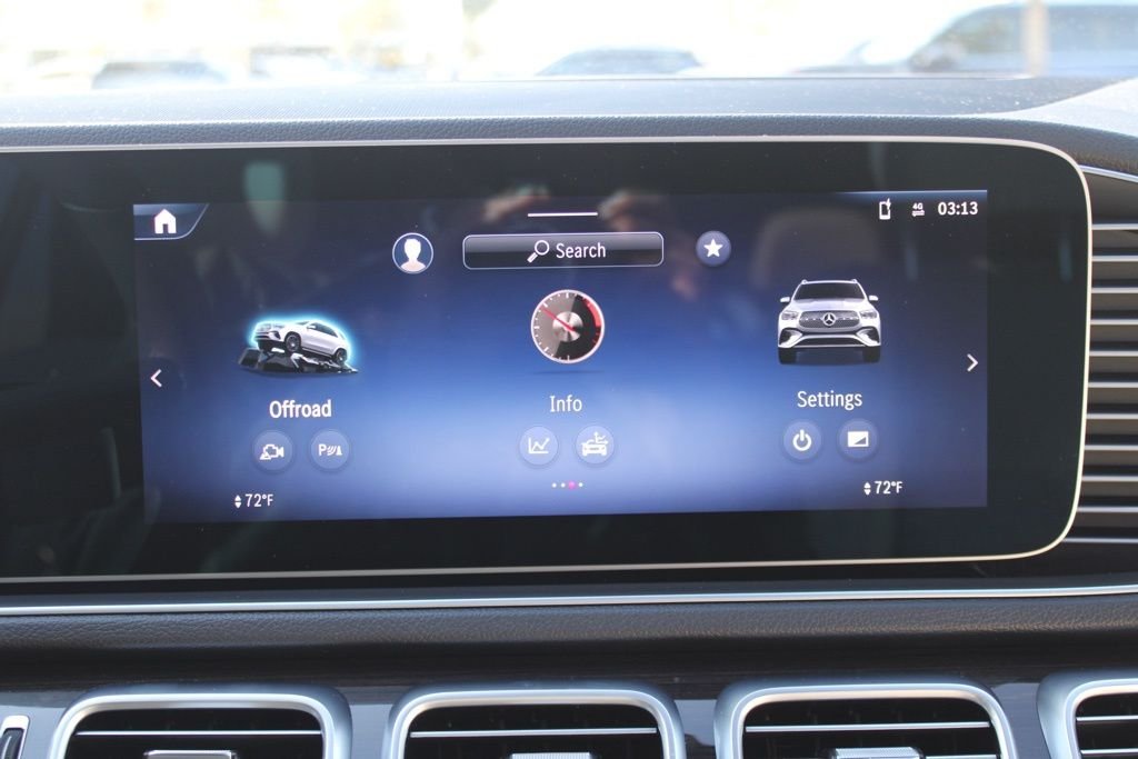 Certified Used 2025 White Mercedes-Benz GLE 450 image 25